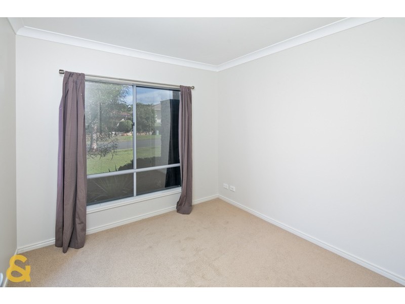 9 Aquila Street, Redland Bay QLD 4165