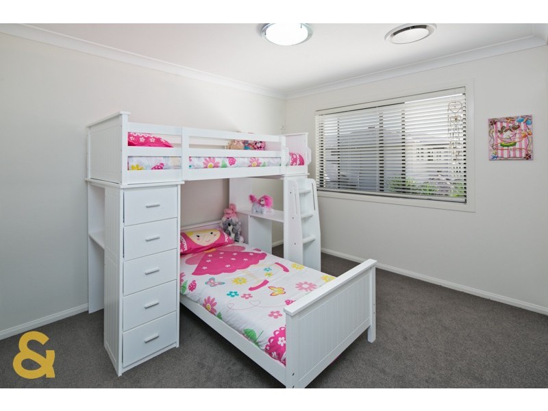 4 Seaspray Street, Thornlands QLD 4164