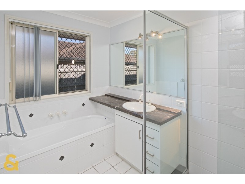 3 Janine Place, Birkdale QLD 4159