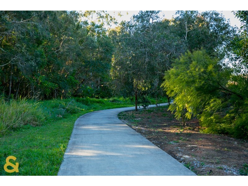 5 Riley Peter Place, Cleveland QLD 4163