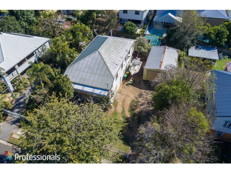 35 Carnation Street, Wynnum QLD 4178
