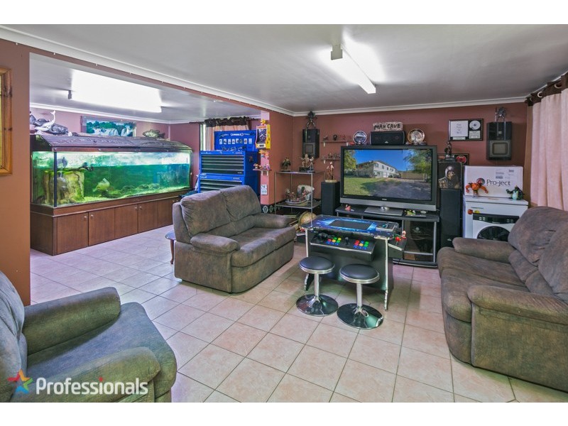 35 Carnation Street, Wynnum QLD 4178