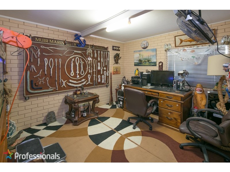 35 Carnation Street, Wynnum QLD 4178
