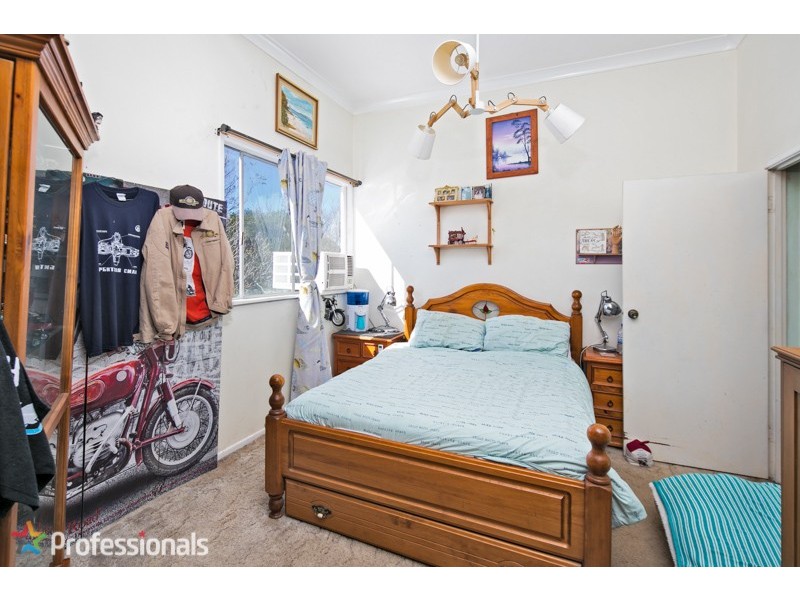 35 Carnation Street, Wynnum QLD 4178