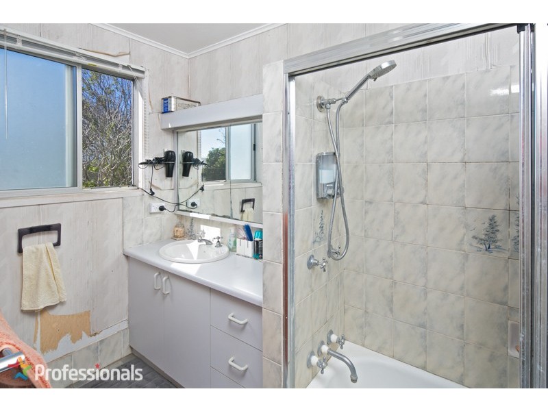 35 Carnation Street, Wynnum QLD 4178