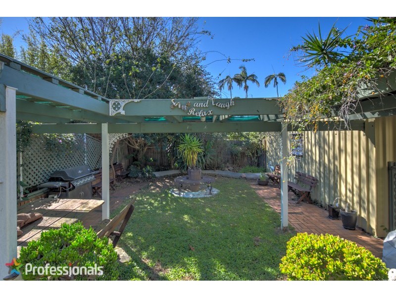 35 Carnation Street, Wynnum QLD 4178
