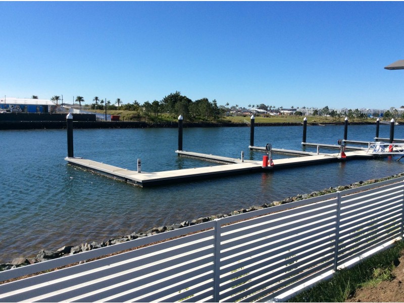 26 Waters Close, Hope Island QLD 4212
