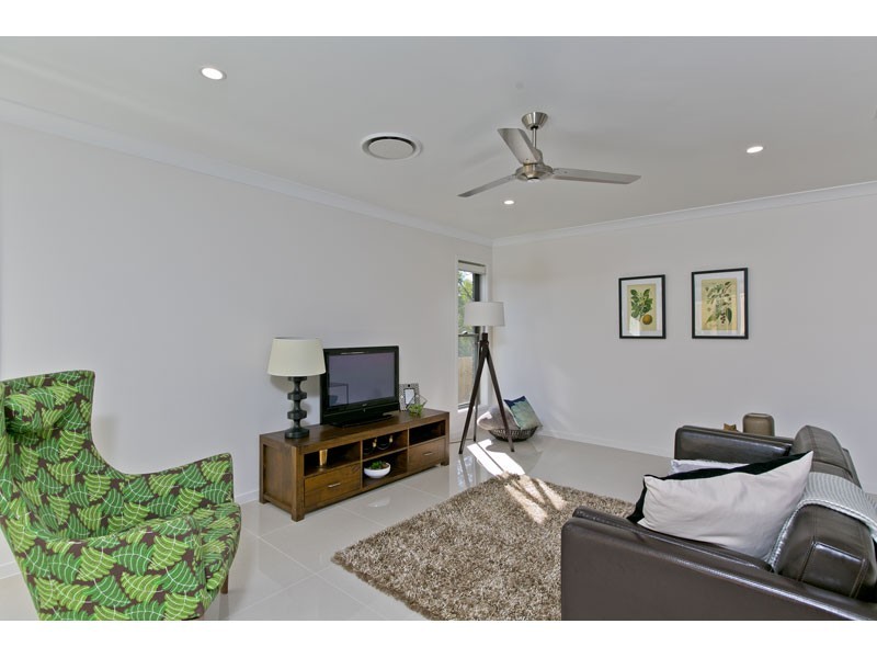 Lot 9/1 Joshua Place, Redland Bay QLD 4165