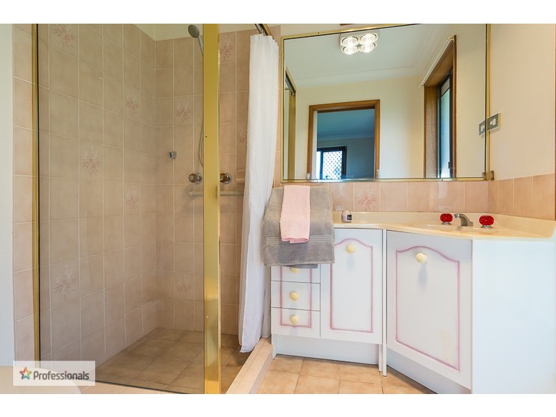 74 Long Street, Cleveland QLD 4163