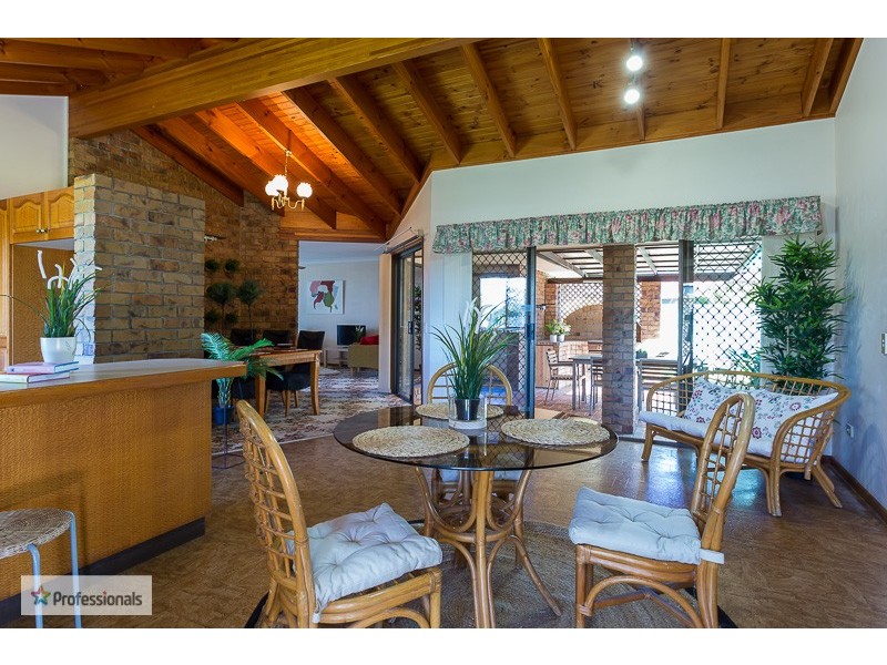 74 Long Street, Cleveland QLD 4163