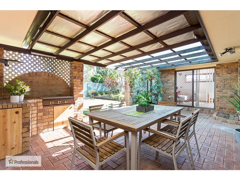 74 Long Street, Cleveland QLD 4163