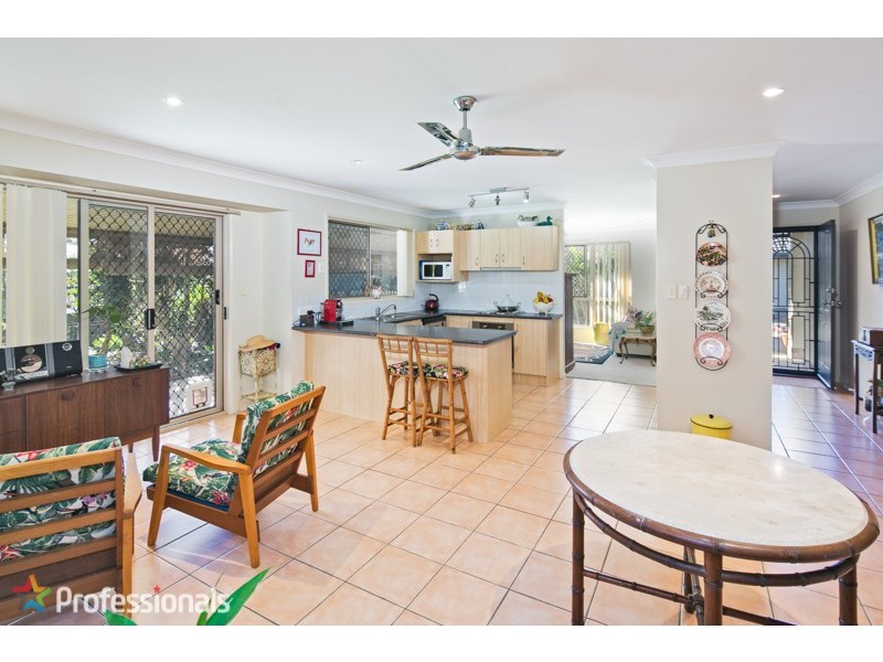 30 Ross Place, Wakerley QLD 4154