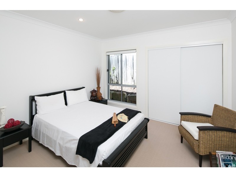 2 Balsam Street, Redland Bay QLD 4165