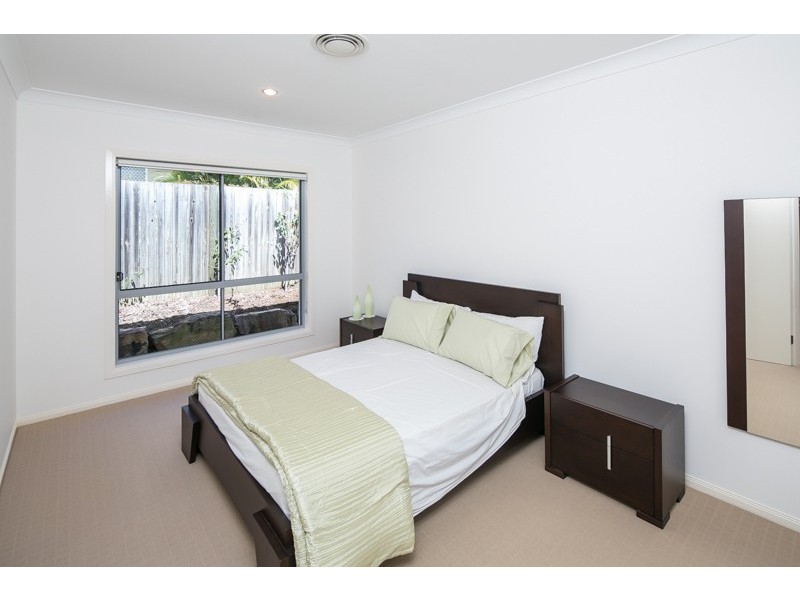 2 Balsam Street, Redland Bay QLD 4165