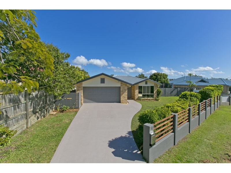 4 Kimbolton Drive, Redland Bay QLD 4165