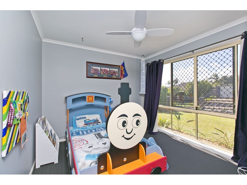 4 Kimbolton Drive, Redland Bay QLD 4165