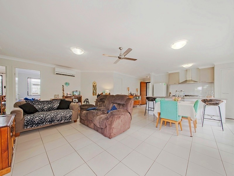 5 Whipbird Circuit, Victoria Point QLD 4165