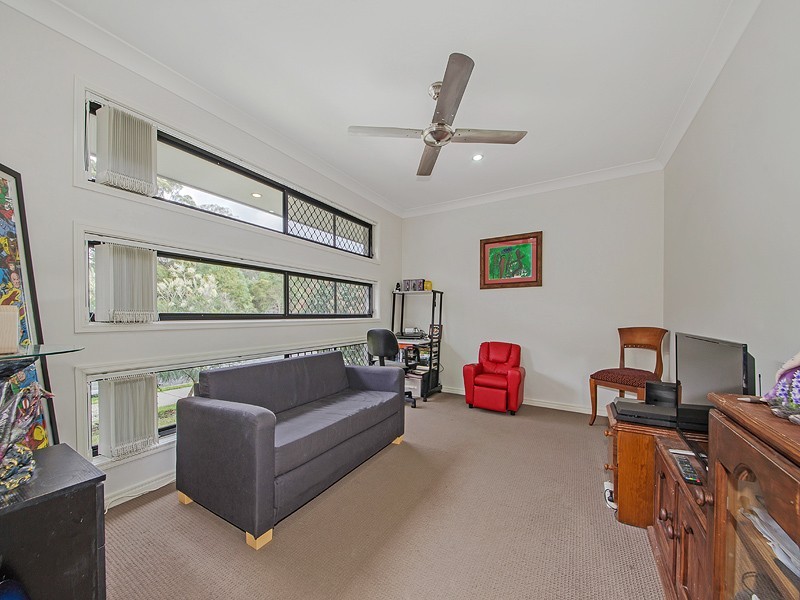5 Whipbird Circuit, Victoria Point QLD 4165