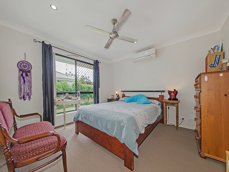 5 Whipbird Circuit, Victoria Point QLD 4165