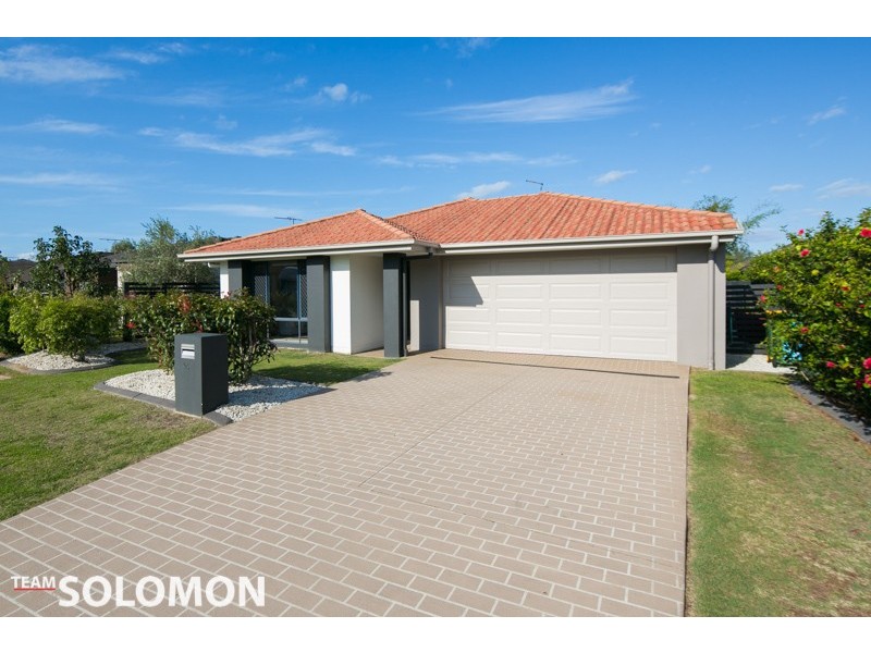 65 Azure Avenue, Redland Bay QLD 4165