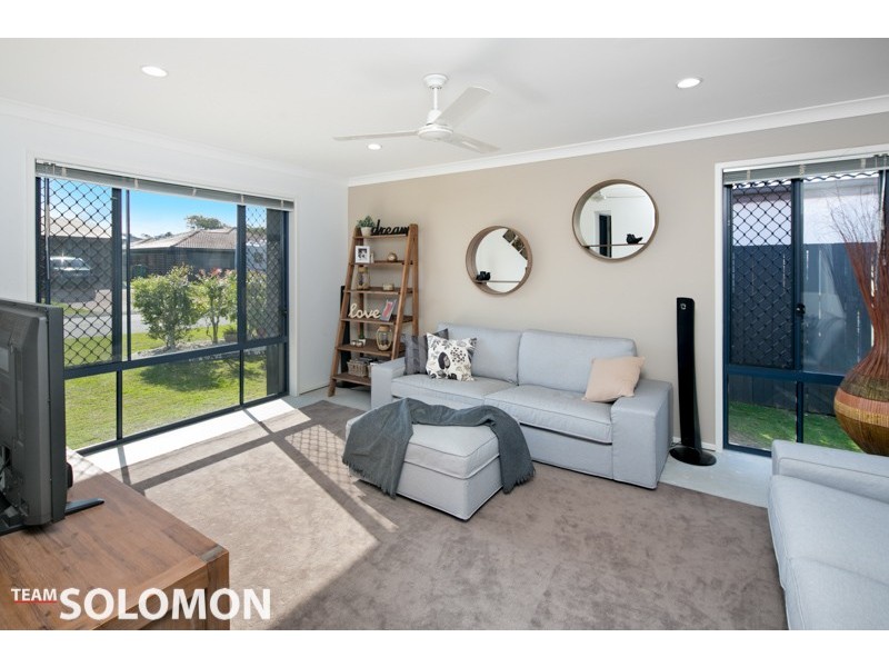 65 Azure Avenue, Redland Bay QLD 4165