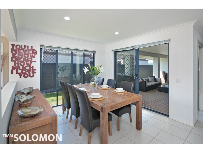 65 Azure Avenue, Redland Bay QLD 4165