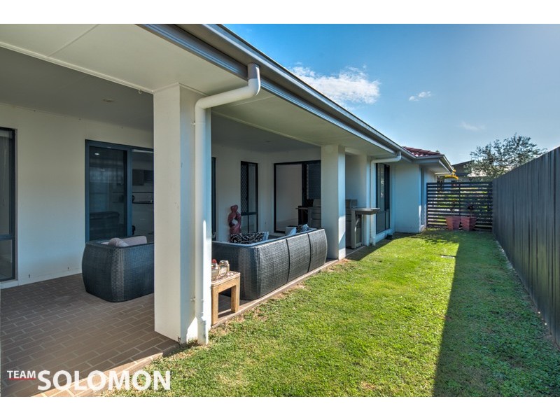 65 Azure Avenue, Redland Bay QLD 4165