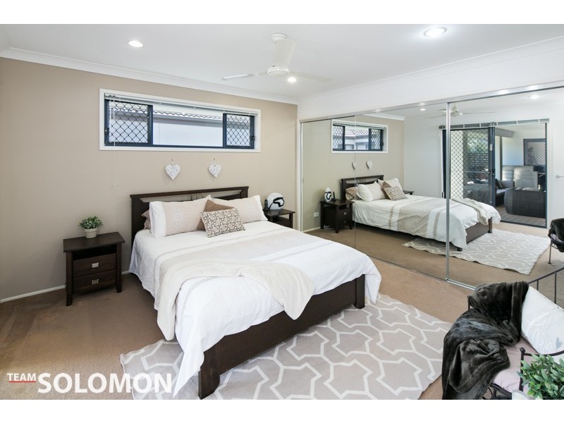 65 Azure Avenue, Redland Bay QLD 4165