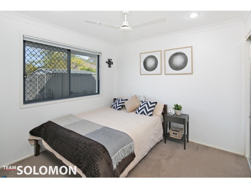 65 Azure Avenue, Redland Bay QLD 4165