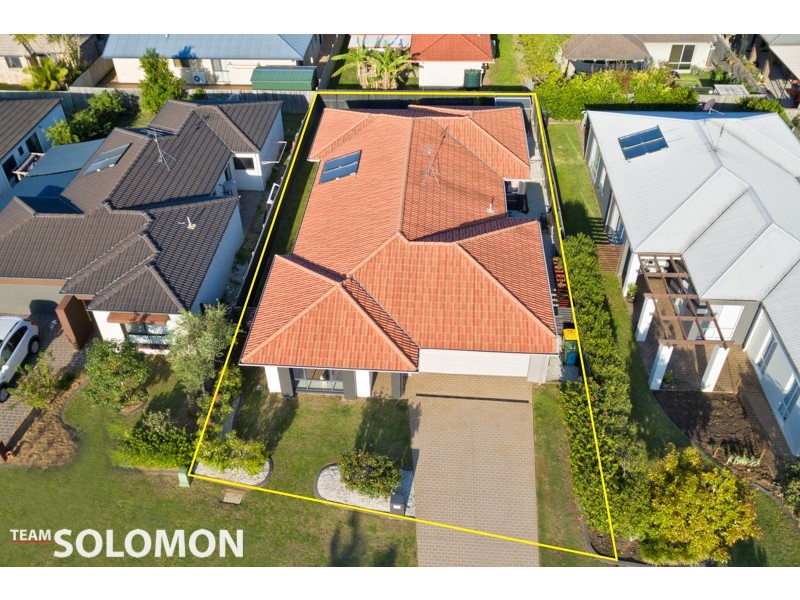 65 Azure Avenue, Redland Bay QLD 4165