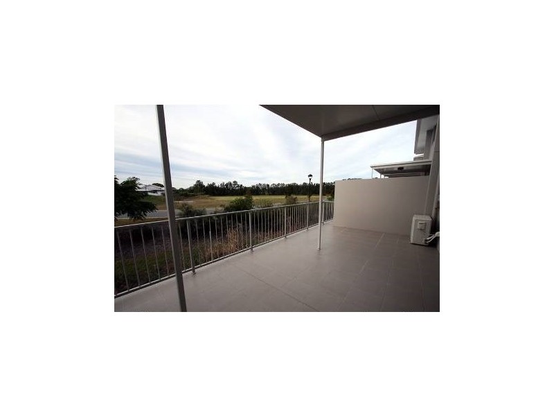 30/40 Macadie Way, Merrimac QLD 4226