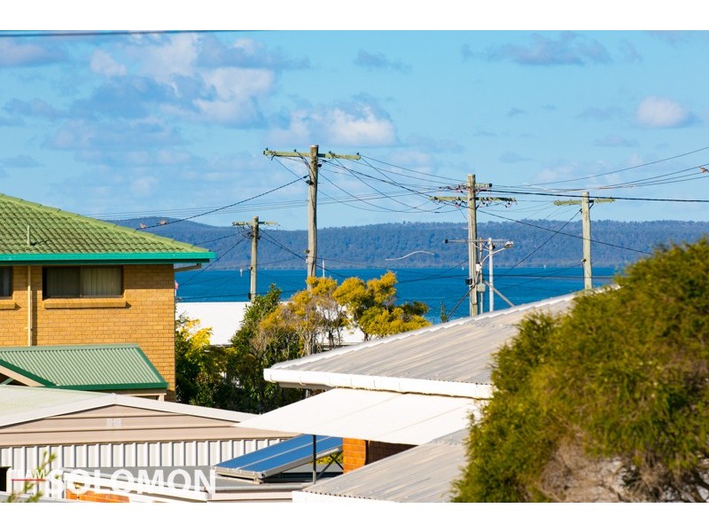 16 Moore Street, Victoria Point QLD 4165