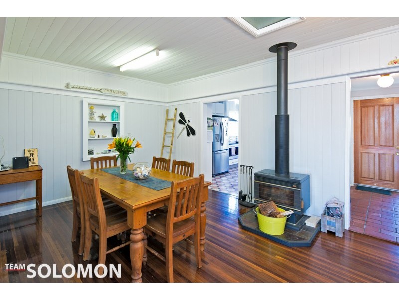 16 Moore Street, Victoria Point QLD 4165