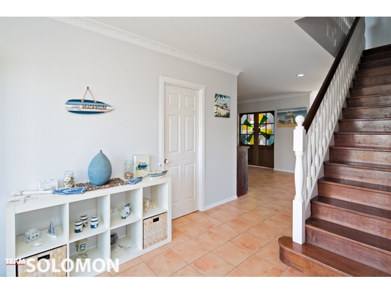 16 Moore Street, Victoria Point QLD 4165