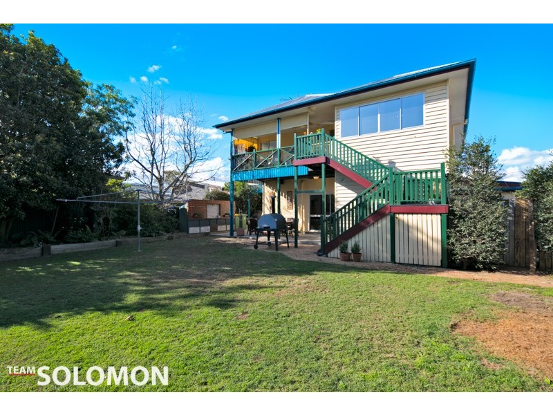16 Moore Street, Victoria Point QLD 4165