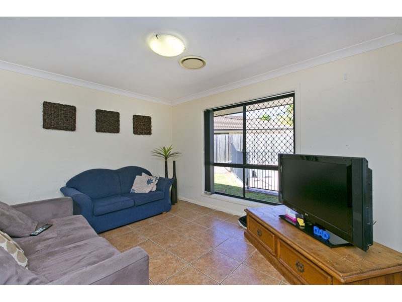 9 Pitman Place, Redland Bay QLD 4165