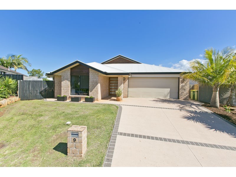 9 Pitman Place, Redland Bay QLD 4165