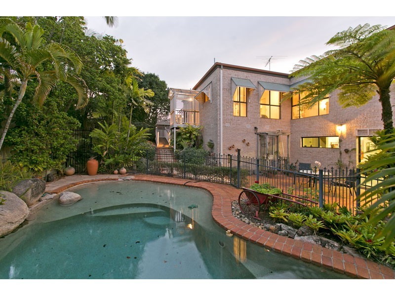 9 Kooringa Ave, Cleveland QLD 4163