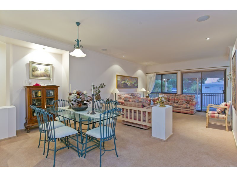 9 Kooringa Ave, Cleveland QLD 4163