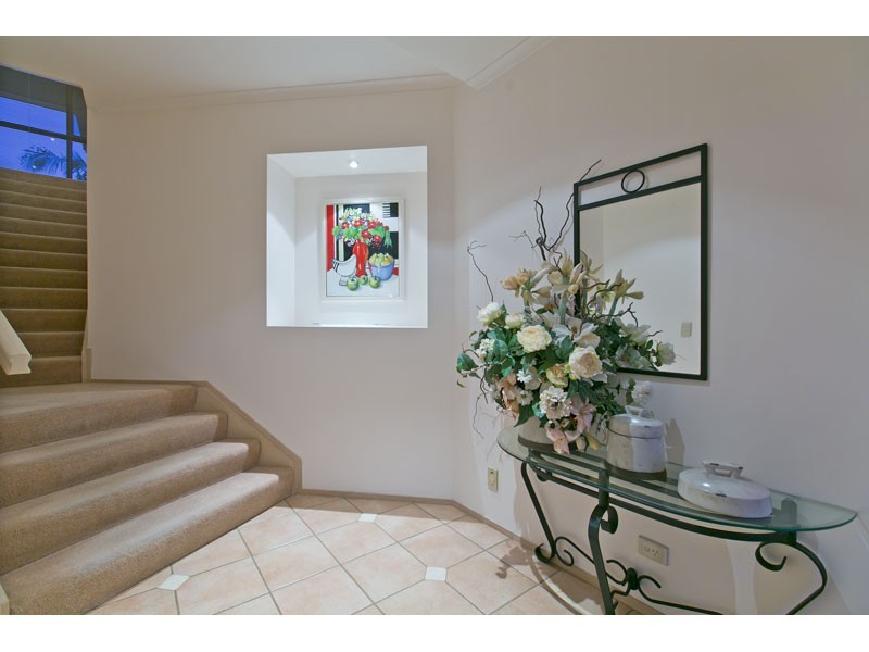 9 Kooringa Ave, Cleveland QLD 4163