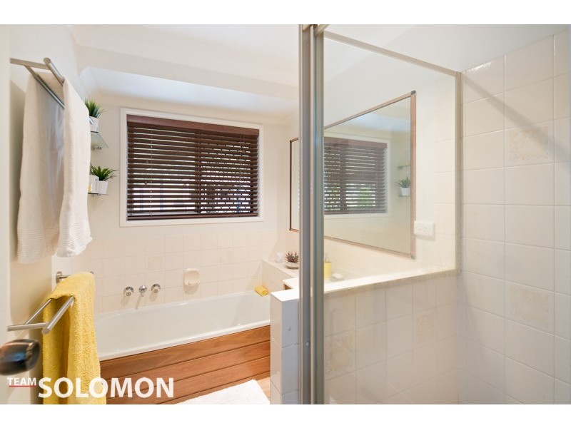 4 Gosford Court, Rochedale South QLD 4123