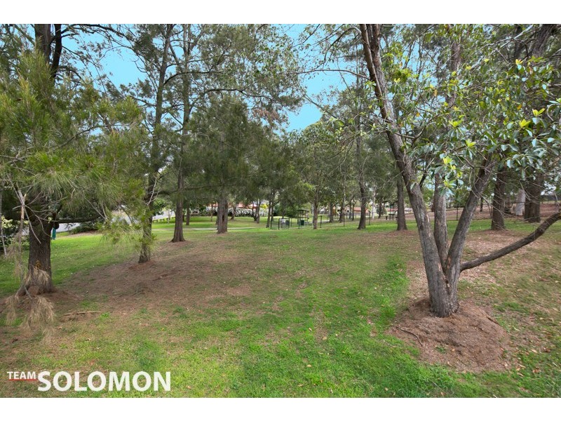 4 Gosford Court, Rochedale South QLD 4123