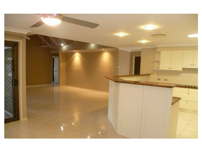 39 Anchorage Drive, Raby Bay QLD 4163