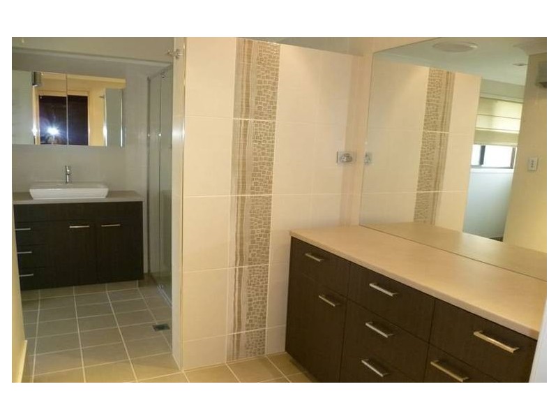 39 Anchorage Drive, Raby Bay QLD 4163