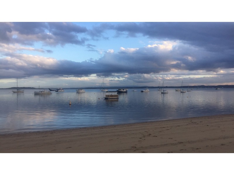 3 Carefree Street, Coochiemudlo Island QLD 4184