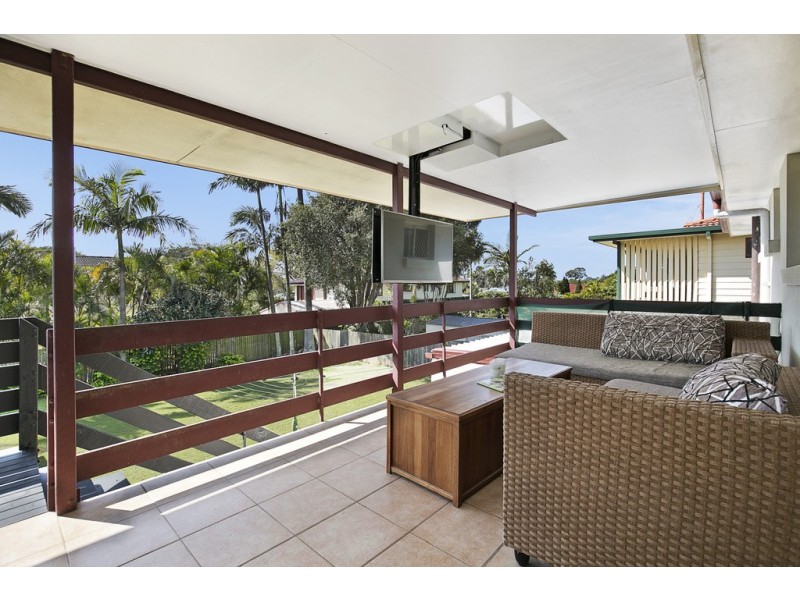 4 Holloway Street, Birkdale QLD 4159