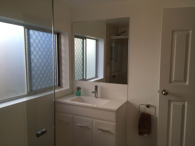 4 Holloway Street, Birkdale QLD 4159