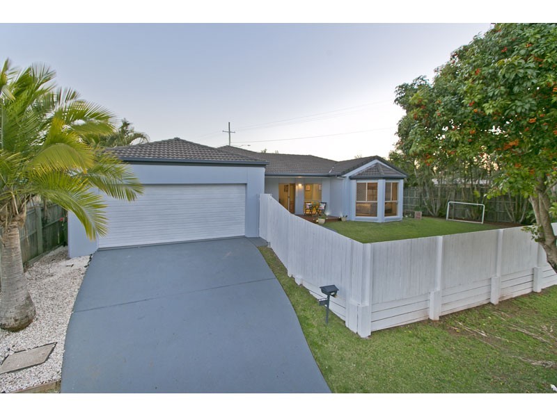 17 Bush Cherry Place, Thornlands QLD 4164
