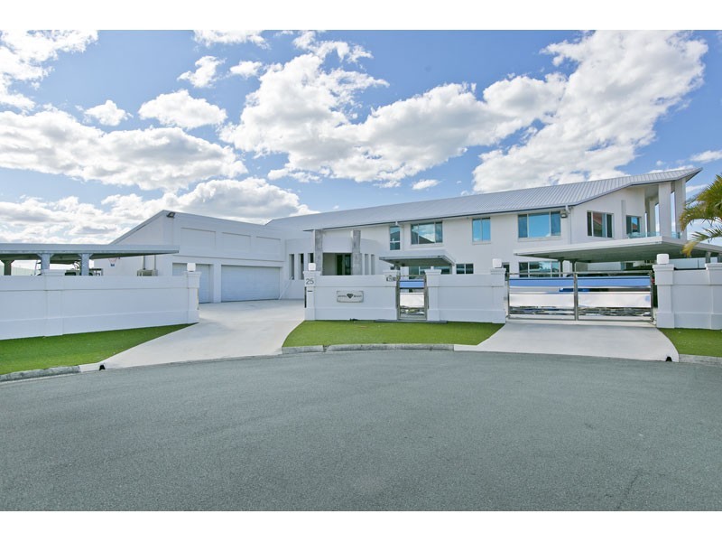 23-25 Voyagers Court, Raby Bay QLD 4163