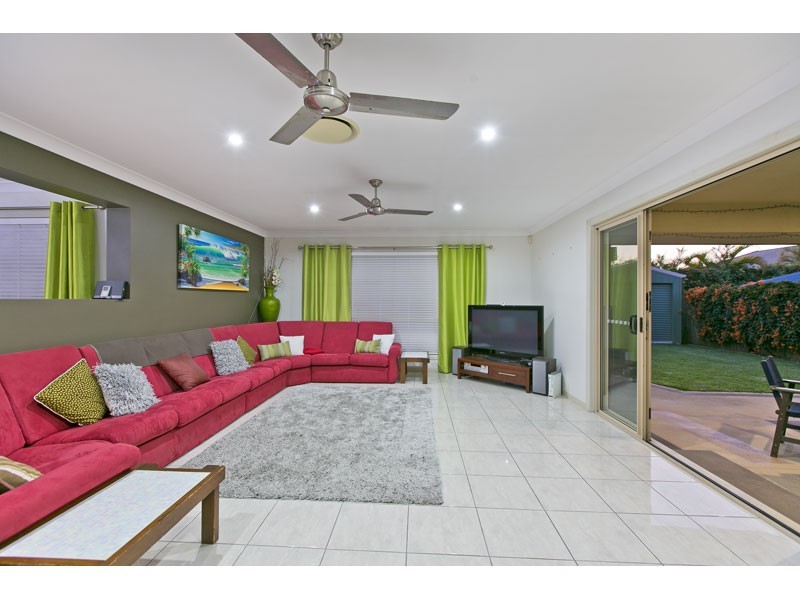 42 Tudar Place, Thornlands QLD 4164